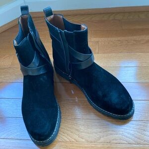 Donald pliner black suede boots
